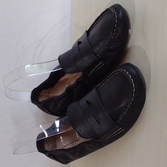 Cole Haan Black Leather Loafers Size 7.5 - Picture 2 of 14